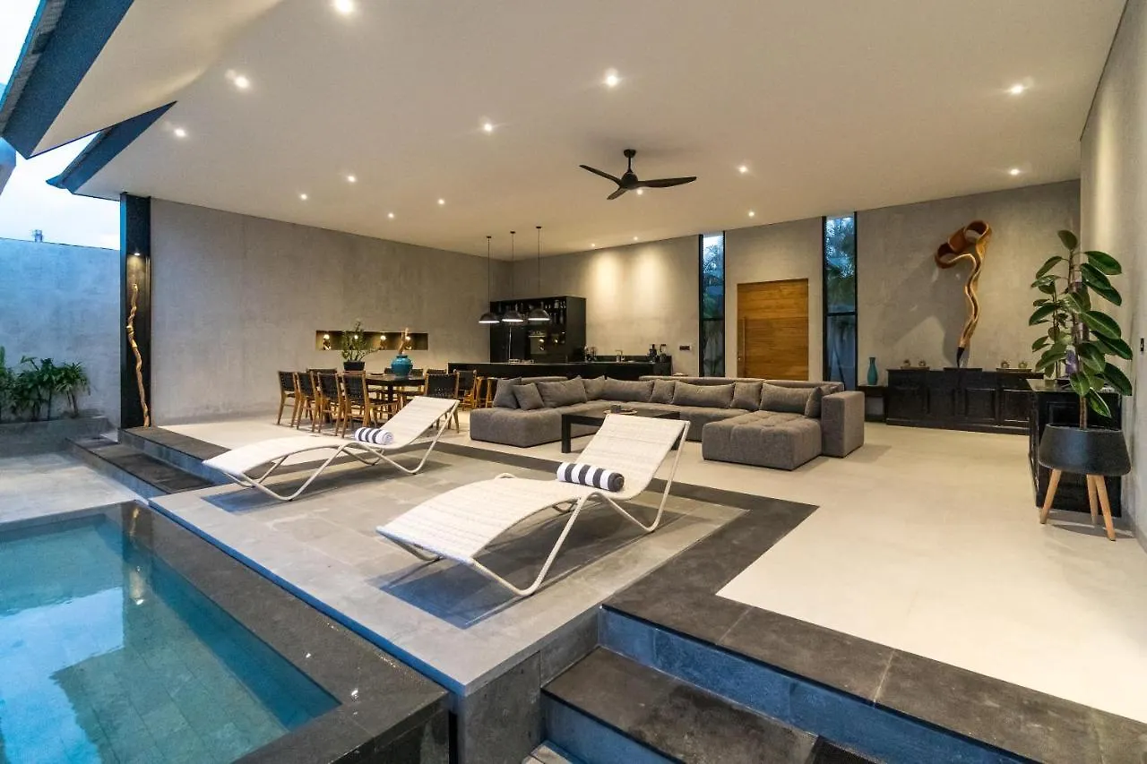 Villa Kalooka, A Vacation In Paradise. Seminyak  Seminyak (Bali)